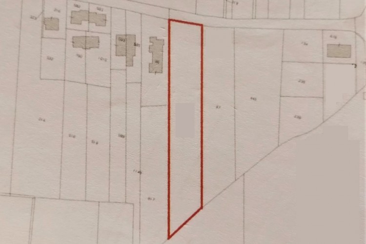 TERRENO PARTE EDIFICABILE E PARTE AGRICOLO A RAMON DI LORIA