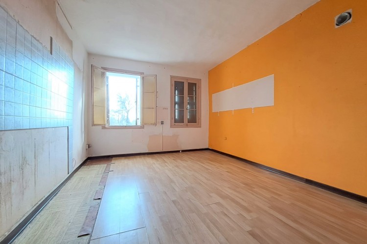 CASA RUSTICA SINGOLA CON SCOPERTO PRIVATO A CASONI
