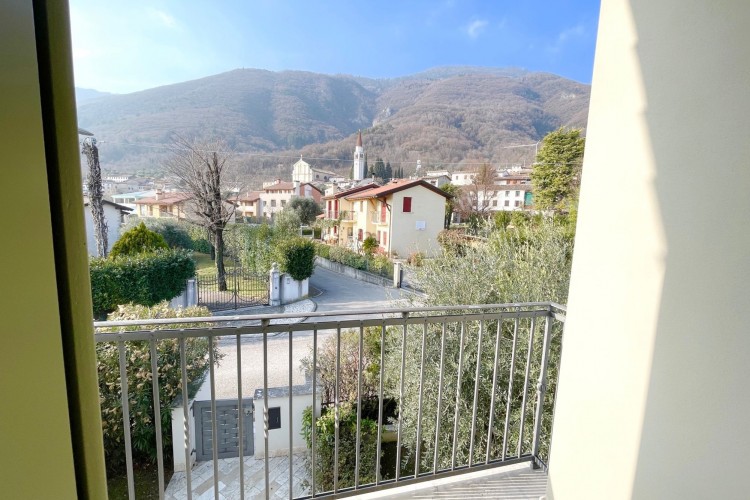 FANTASTICA VILLA SINGOLA A BORSO DEL GRAPPA
