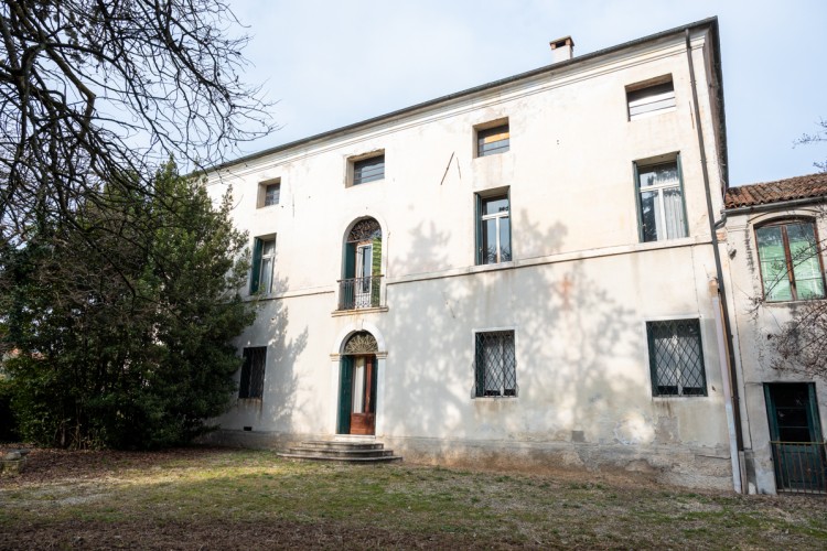 PRESTIGIOSA VILLA STORICA A COLCERESA