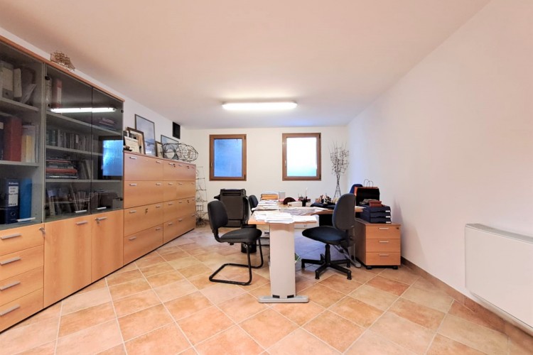 VILLA A SCHIERA INDIPENDENTE A PIEVE DEL GRAPPA