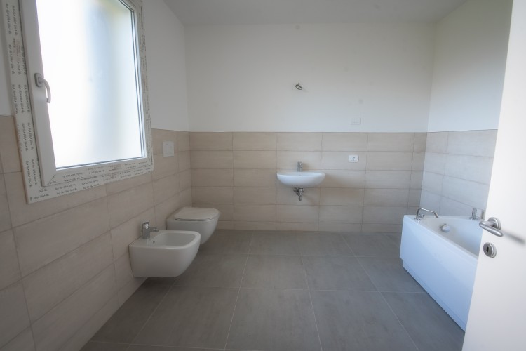 NUOVA VILLA A SCHIERA A MUSSOLENTE