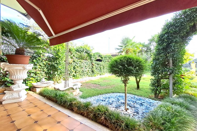BICAMERE ARREDATO CON GIARDINO A CASTELLO DI GODEGO - USO TRANSITORIO