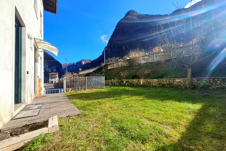 SPLENDIDO APPARTAMENTO BICAMERE INDIPENDENTE A VALBRENTA