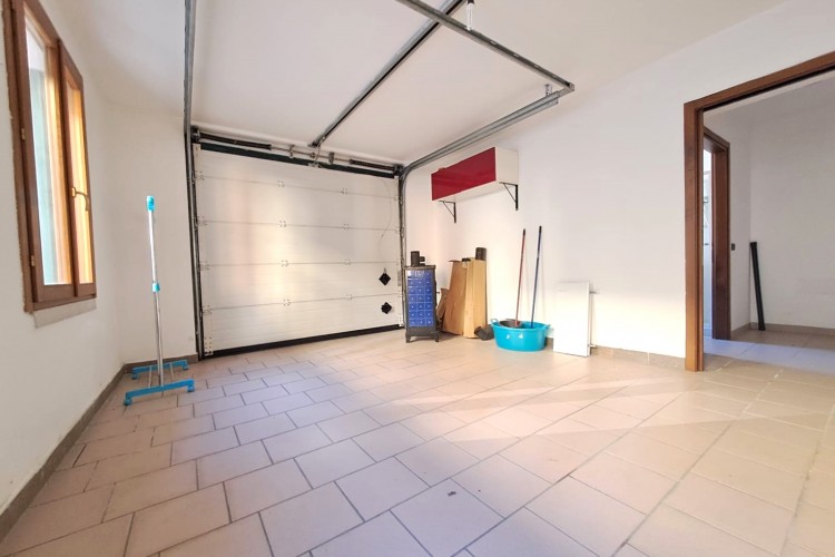 SPLENDIDO APPARTAMENTO BICAMERE INDIPENDENTE A VALBRENTA