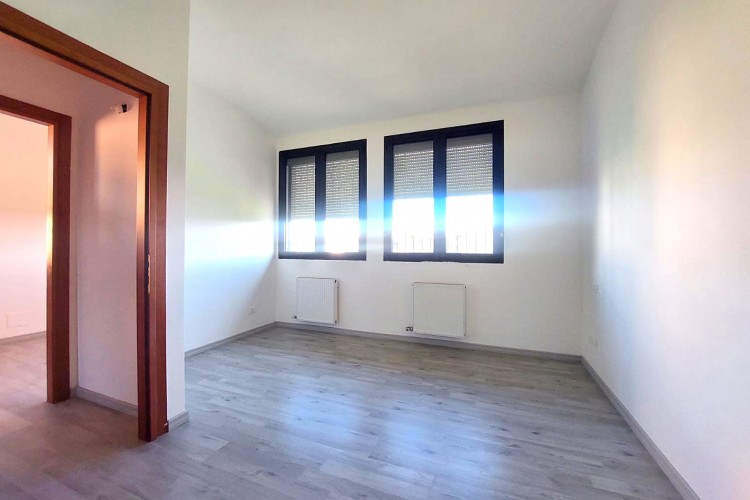 APPARTAMENTO AL PIANO PRIMO CON INGRESSO INDIPENDENTE A CA' BARONCELLO