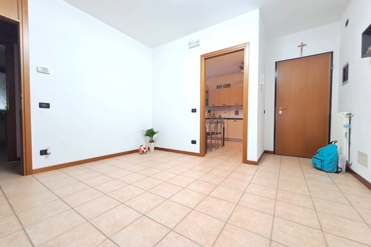 APPARTAMENTO TRILOCALE AL PIANO TERRA CON GUARDINO PRIVATO A MONTEBELLUNA