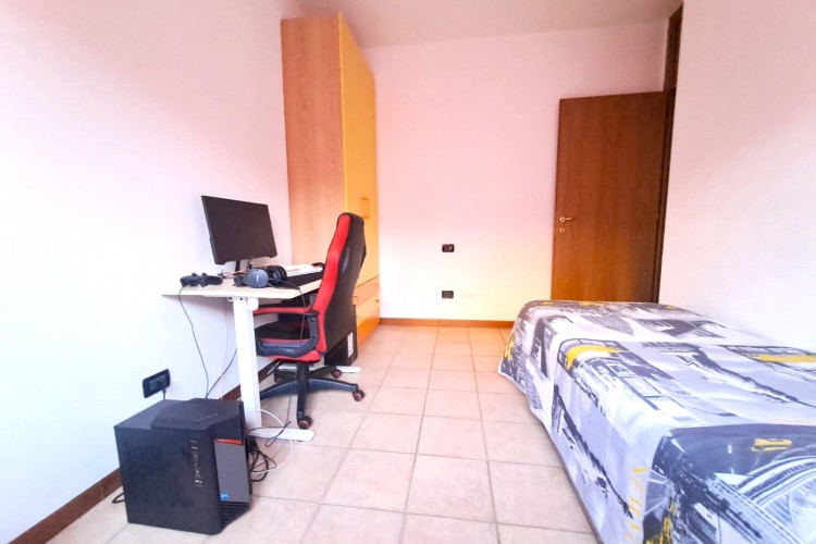 APPARTAMENTO TRILOCALE AL PIANO TERRA CON GUARDINO PRIVATO A MONTEBELLUNA