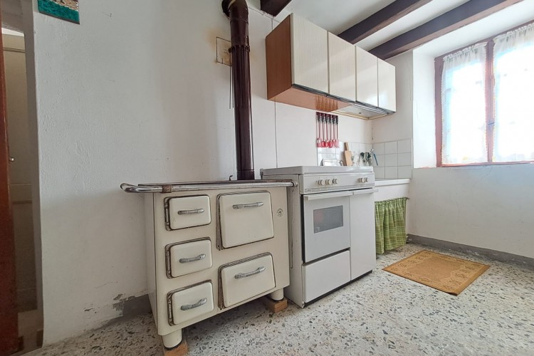 SUGGESTIVA CASA INDIPENDENTE A BERCETO