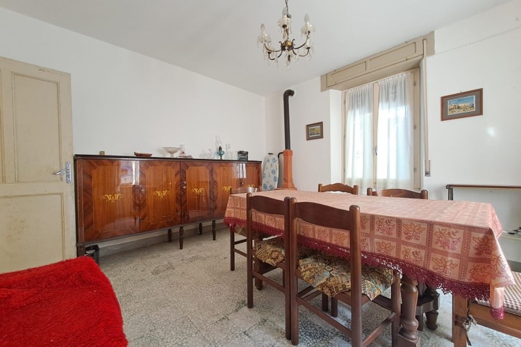 SUGGESTIVA CASA INDIPENDENTE A BERCETO