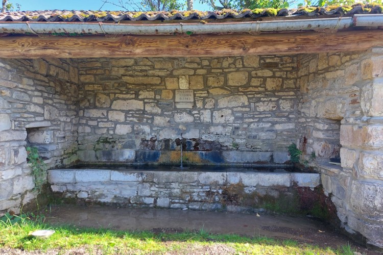 SUGGESTIVA CASA INDIPENDENTE A BERCETO