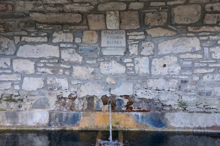 SUGGESTIVA CASA INDIPENDENTE A BERCETO