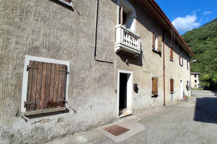 ACCOGLIENTE APPARTAMENTO ARREDATO A CISMON DEL GRAPPA