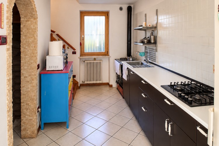 ABITAZIONE INDIPENDENTE CON SCOPERTO PRIVATO E VISTA PANORAMICA AD INCINO - ARSIE'