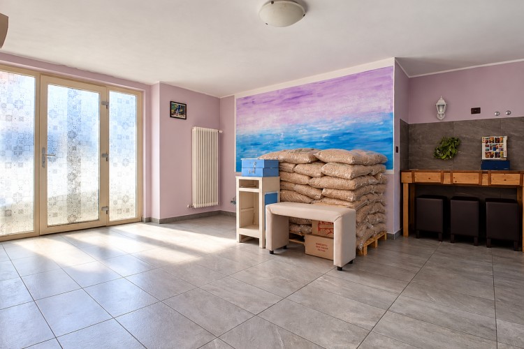 ABITAZIONE INDIPENDENTE CON SCOPERTO PRIVATO E VISTA PANORAMICA AD INCINO - ARSIE'